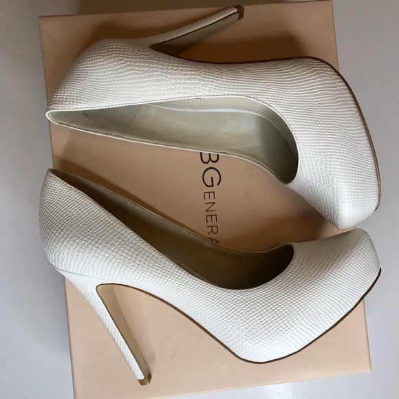 BCBGENERATION BG-Parade White/Rumba snake 6.5 - Picture 5 of 7